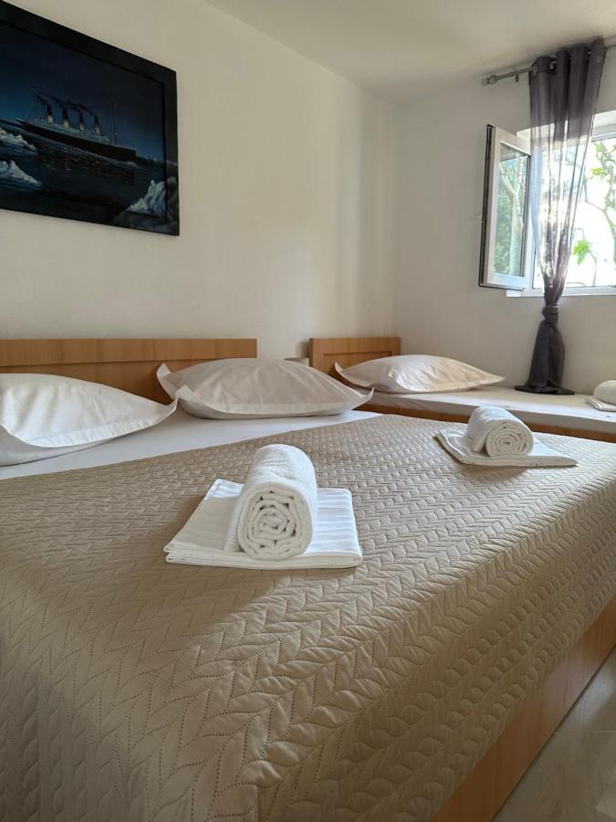 Villa Ruza 30M From The Beach Baška Voda Buitenkant foto